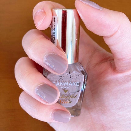 カラフルネイルズ/キャンメイク/マニキュアを使ったクチコミ(3枚目)