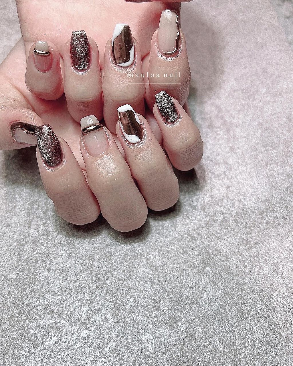 mauloa_nail on LIPS 「・ mirror✖️magnet💗・#ネイル#ネイルデザイ..」(1枚目)