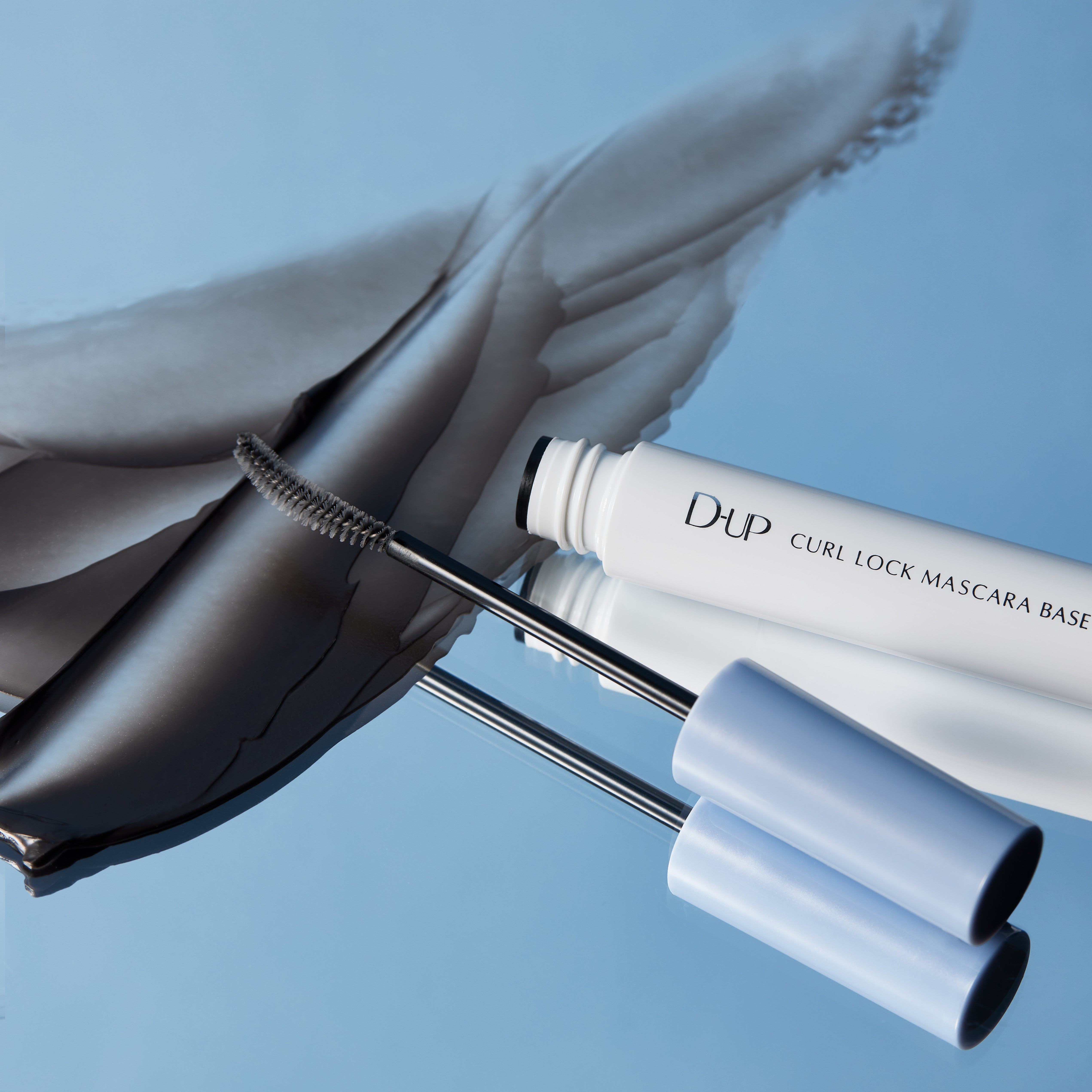 ／
大好評発売中！
#カールロックマスカラベース 💫
＼

毛先まで""つる～ん""とカールが夜まで続く🌠
瞬間カールロックマスカラ下地がPLAZA・MINiPLAにて数量限定発売中！

直毛まつげも根元から持ち上げてカールをロック💎
