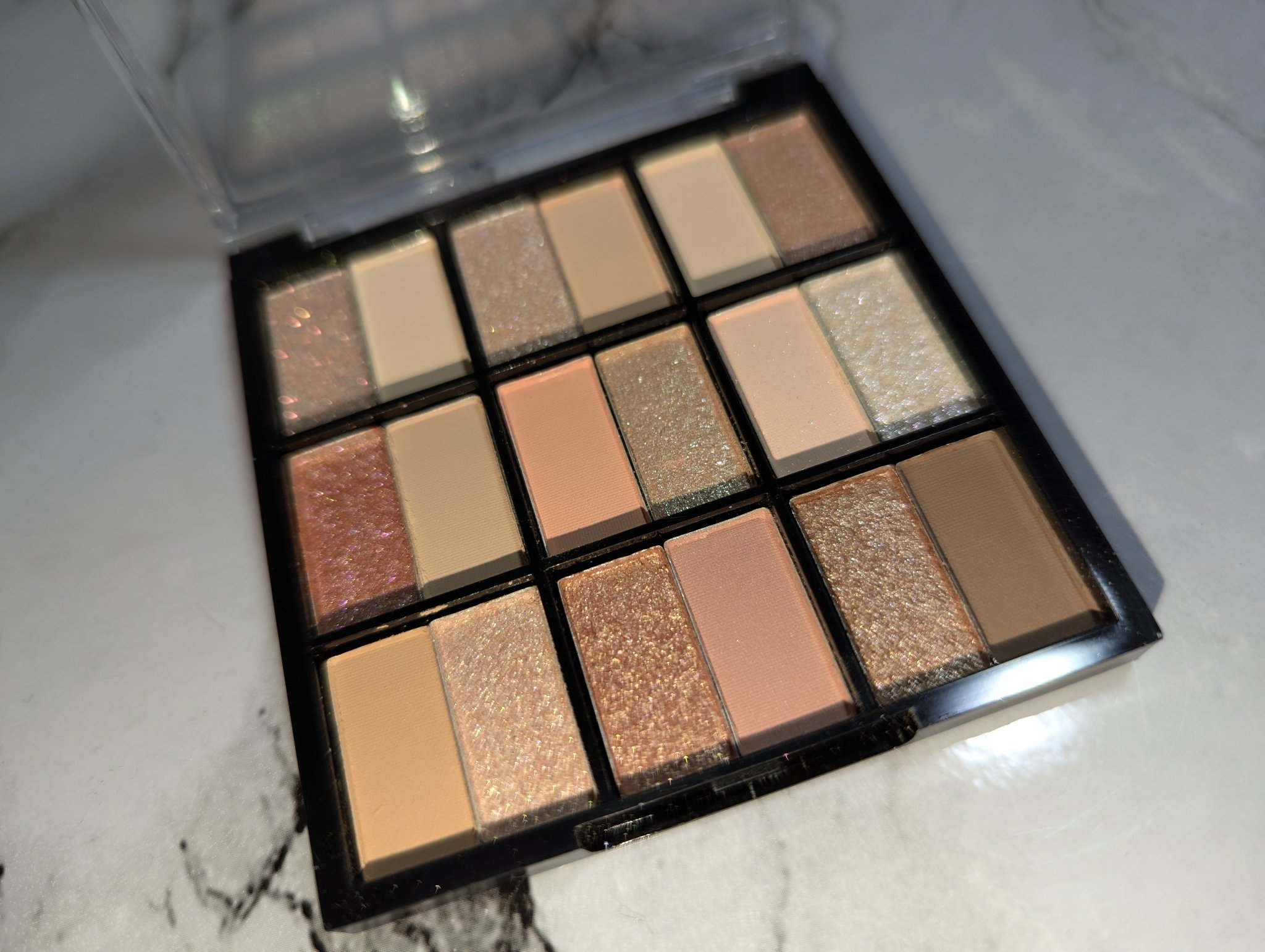 18カラーアイパレット/U R GLAM/アイシャドウパレットを使ったクチコミ（3枚目）