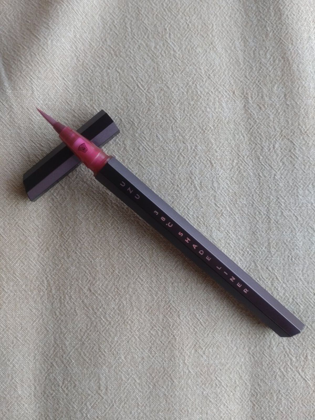 38℃ シェード ライナー/UZU BY FLOWFUSHI/リキッドアイライナーを使ったクチコミ（1枚目）