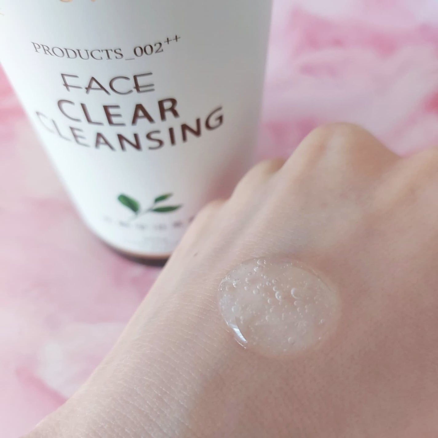 暁子 on LIPS 「毛穴汚れや黒ずみが気になる方におすすめ。マツエク・濡れた手顔O..」(1枚目)