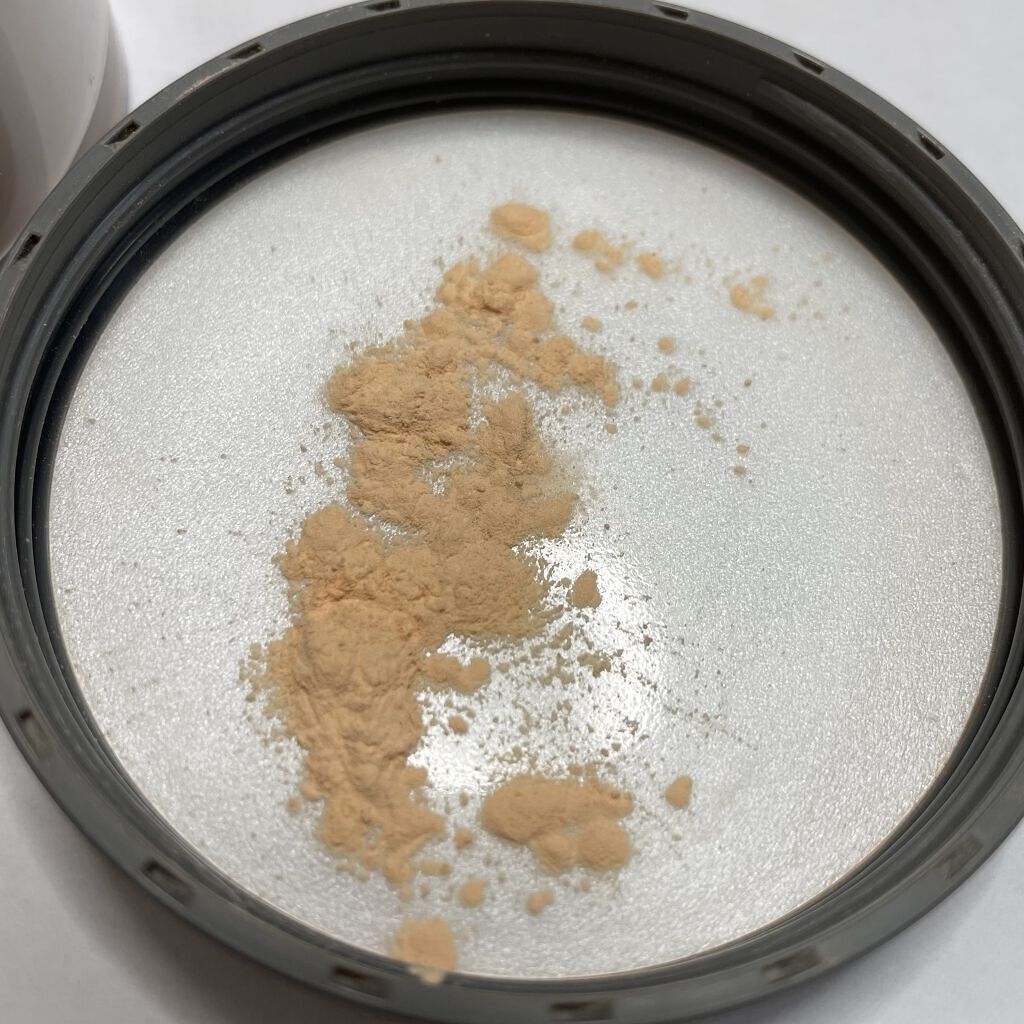 フィニッシングパウダー マット/チャコット・コスメティクス/ルースパウダーを使ったクチコミ（2枚目）