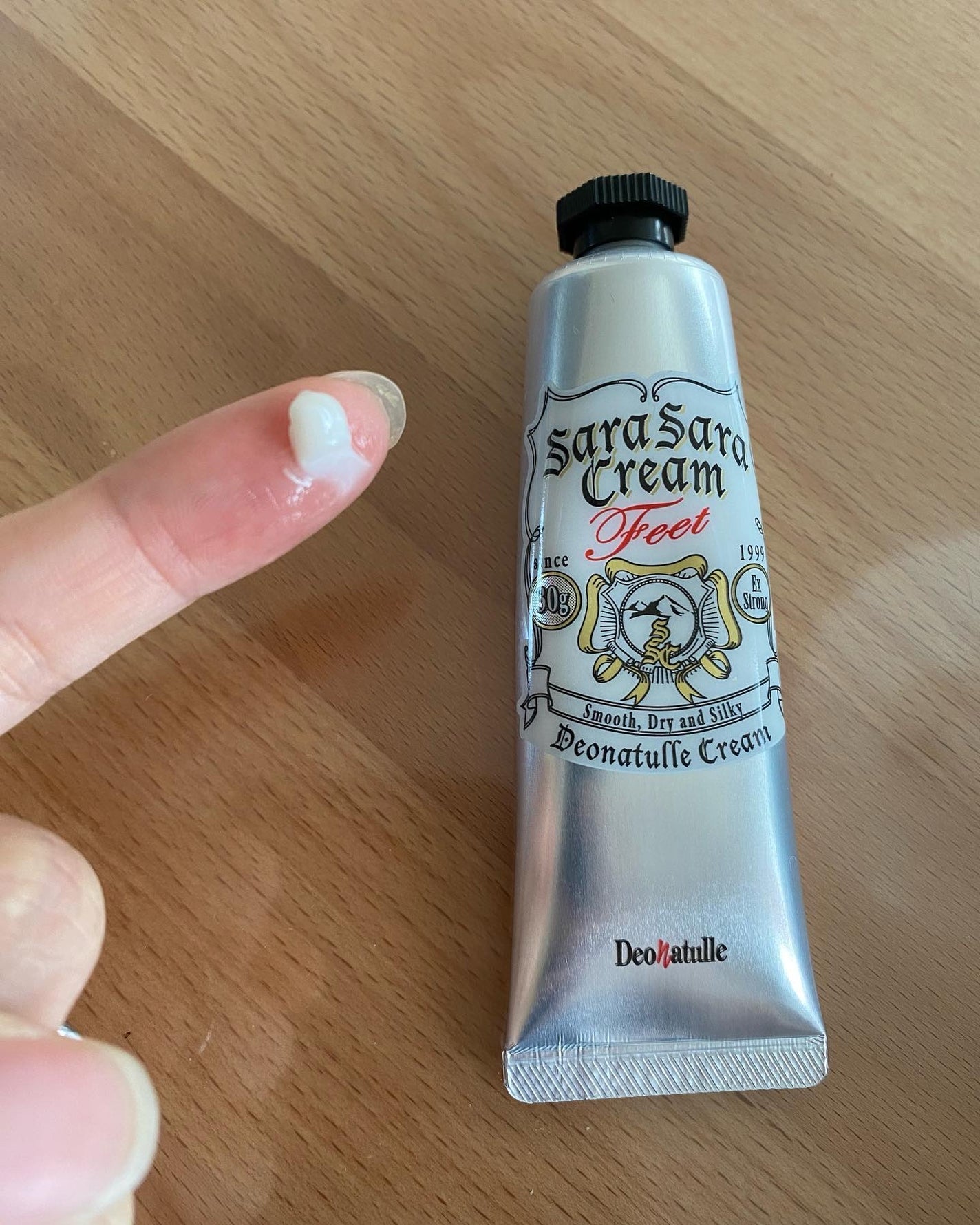 薬用足指さらさらクリーム/デオナチュレ/デオドラント・制汗剤を使ったクチコミ(2枚目)