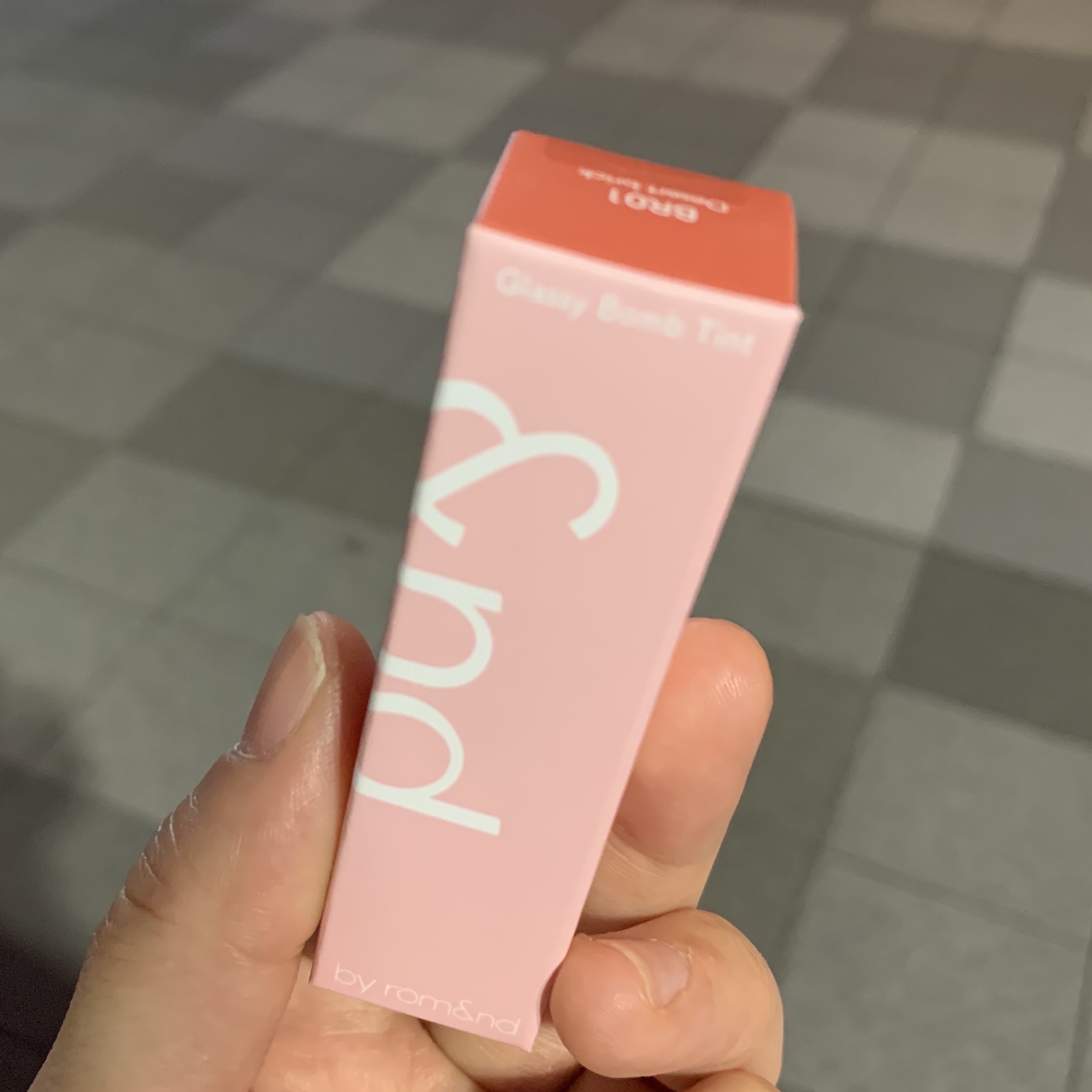 アンドバイロムアンド　グラッシーボムティント/&nd by rom&nd/リップティントを使ったクチコミ（1枚目）