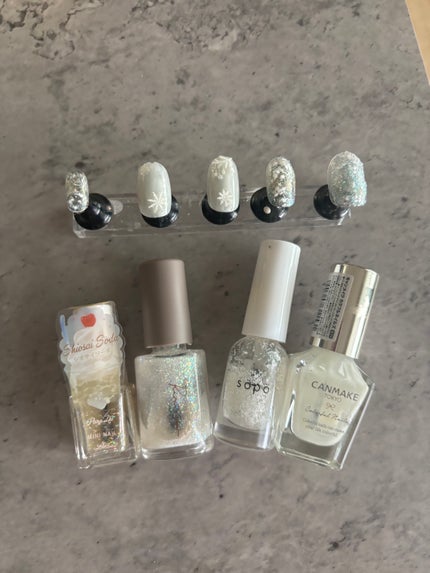 カラフルネイルズ/キャンメイク/マニキュアを使ったクチコミ(4枚目)