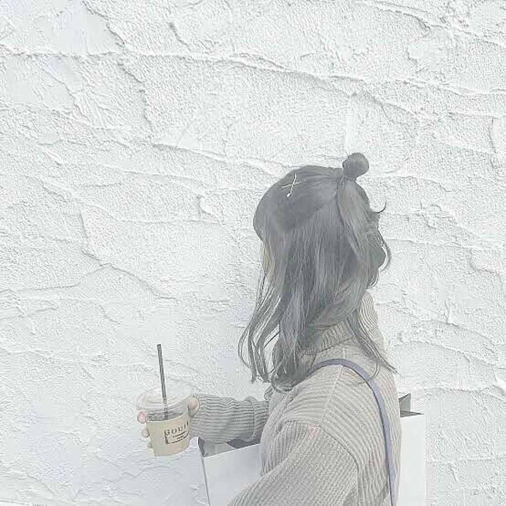 유이 on LIPS 「【机のうえの収納💝前編】こんにちは!フォロワーさんが多くなって..」(1枚目)