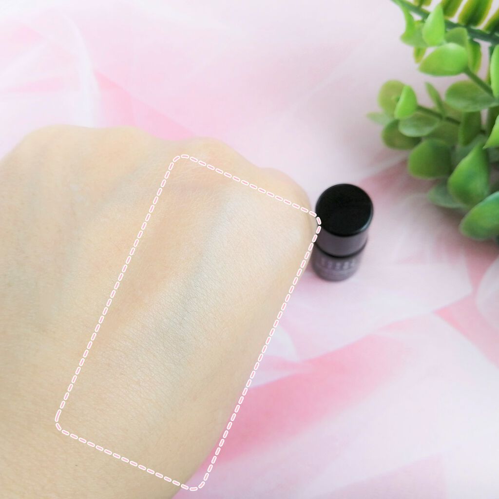 インテンシブ セラム ラディアンス プライマー/BOBBI BROWN/化粧下地を使ったクチコミ（1枚目）