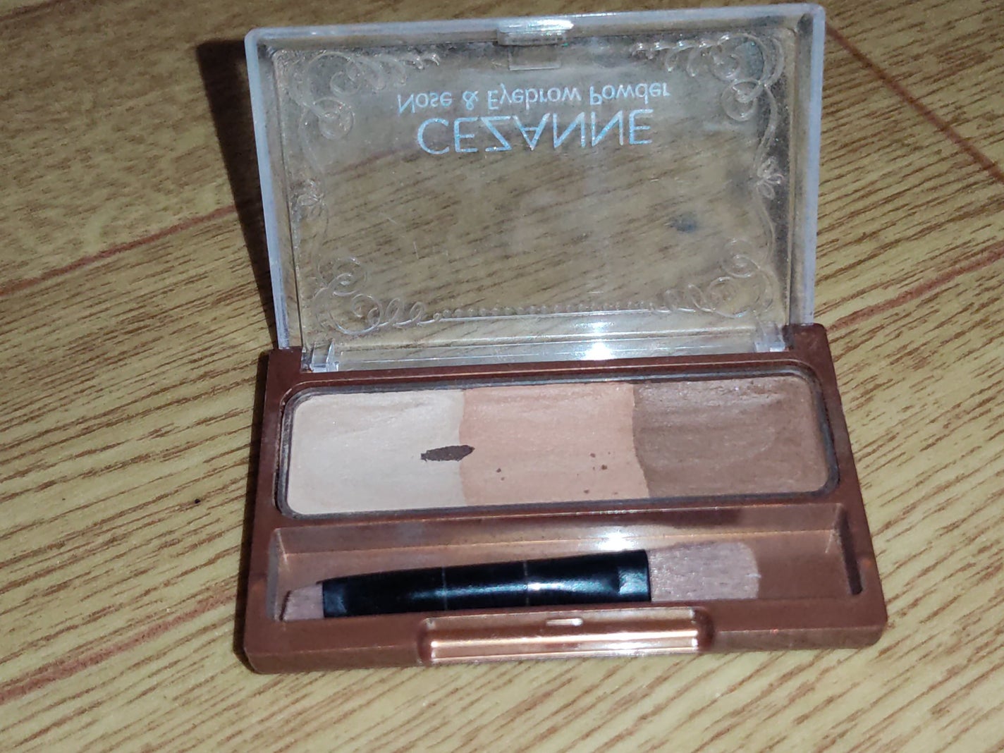 ノーズ&アイブロウパウダー/CEZANNE/パウダーアイブロウを使ったクチコミ(3枚目)