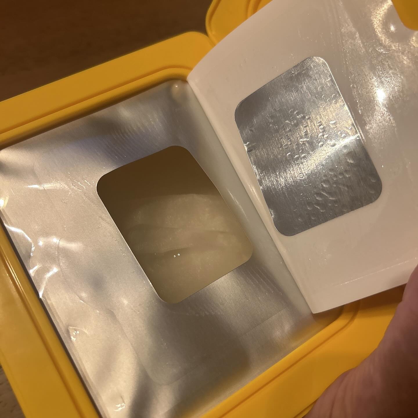 バイオームビタCグローデイリーシートマスク/UIQ/シートマスク・パックを使ったクチコミ（2枚目）