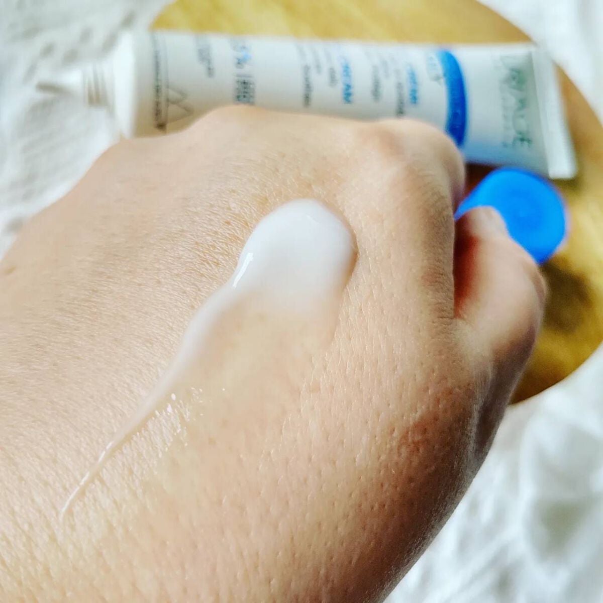 シカデイリー ジェルクリーム/ユリアージュ/フェイスクリームを使ったクチコミ(3枚目)