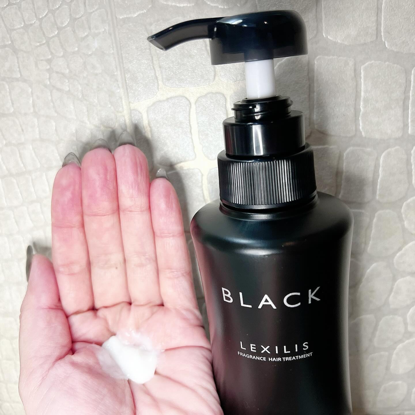 ブラック フレグランストリートメント/LEXILIS/洗い流すヘアトリートメントを使ったクチコミ（2枚目）