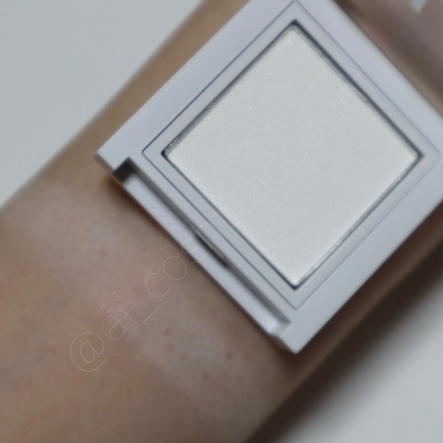 ごまかしシャドウ/b idol/アイシャドウパレットを使ったクチコミ(3枚目)