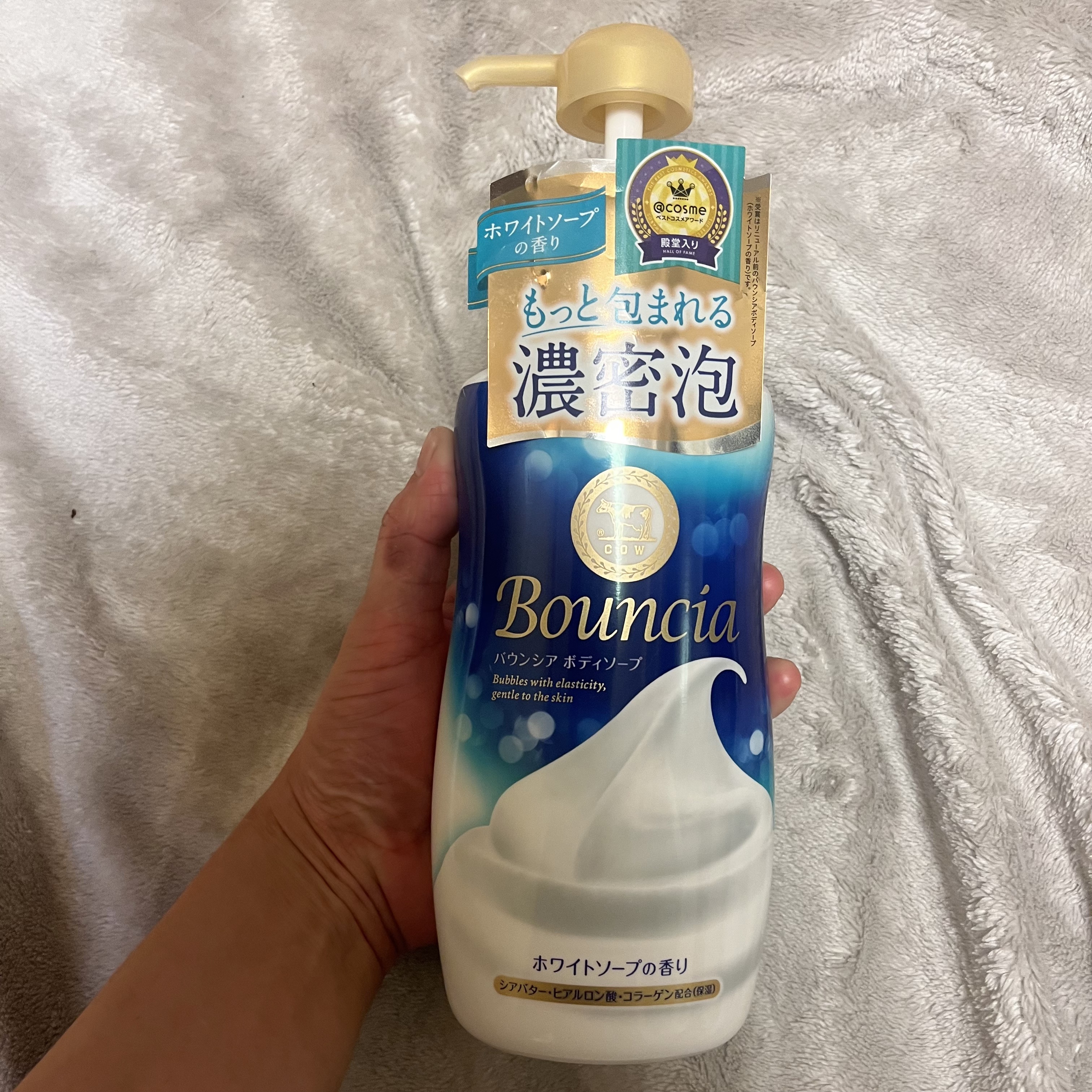 ボディソープの中で1番泡立ちますし、乾燥しないどころかバリバリになったボディが潤います✨

10年以上使っています💓

色んな商品が出ては試して、全身ゆらいだら必ずこちらを戻ります🌝
何本使ったか分からないぐらいリピです👍🏻