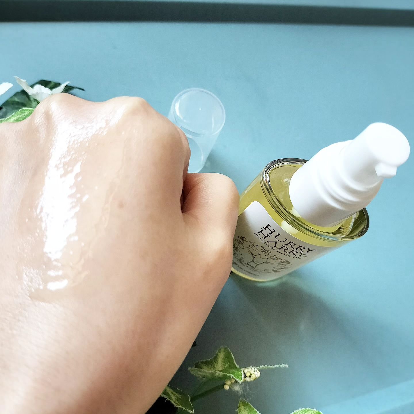 大人の美くびオイル/ハリーハリー/ネック・デコルテケアを使ったクチコミ（3枚目）