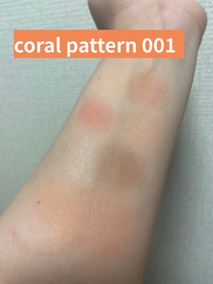 なこ on LIPS 「使いやすい‼️I'mmemeのアイシャドウパレット2色❤︎DH..」(5枚目)