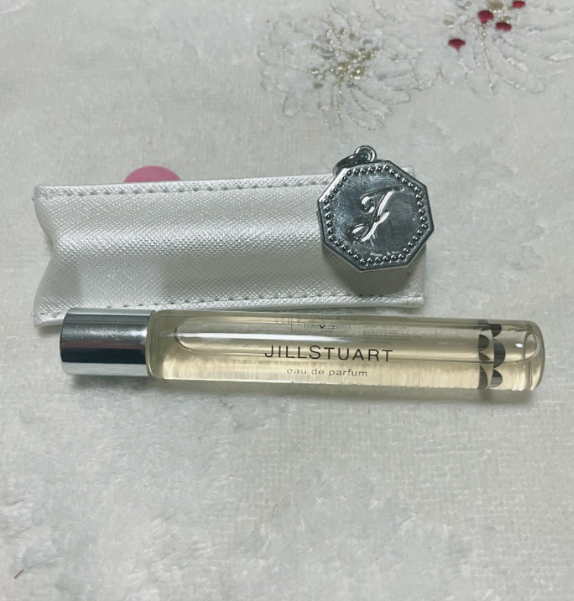 ヴァニラ ラスト オード パルファン ロールオン10ml/JILL STUART/香水(レディース)を使ったクチコミ（1枚目）