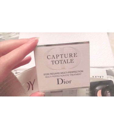 カプチュール トータル アイ トリートメント/Dior/アイケア・アイクリームを使ったクチコミ（1枚目）