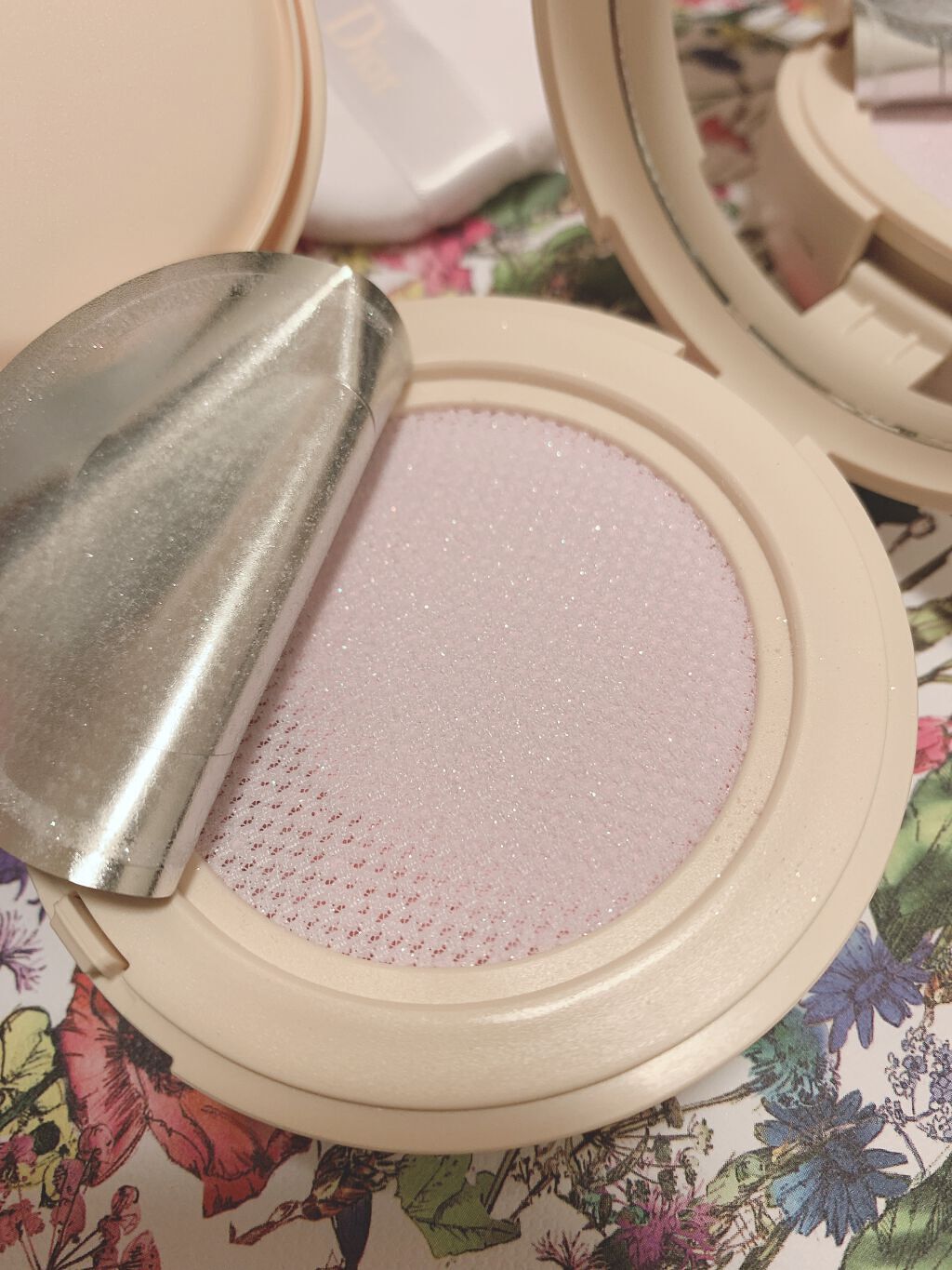 ディオールスキン フォーエヴァー クッション パウダー/Dior/ルースパウダーを使ったクチコミ(4枚目)