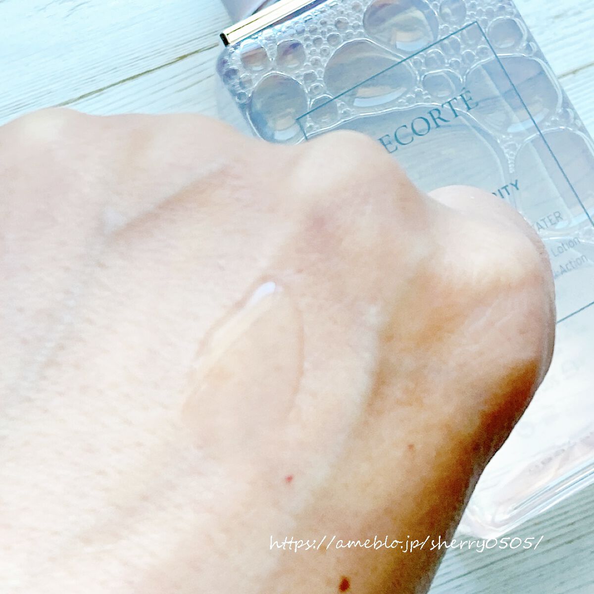 イドラクラリティ 薬用 トリートメント エッセンス ウォーター/DECORTÉ/化粧水を使ったクチコミ(2枚目)