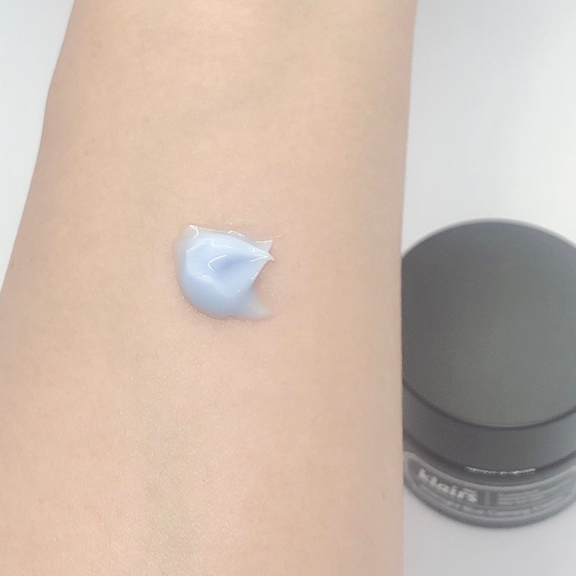 ミッドナイトブルーカーミングクリーム/Klairs/フェイスクリームを使ったクチコミ(4枚目)