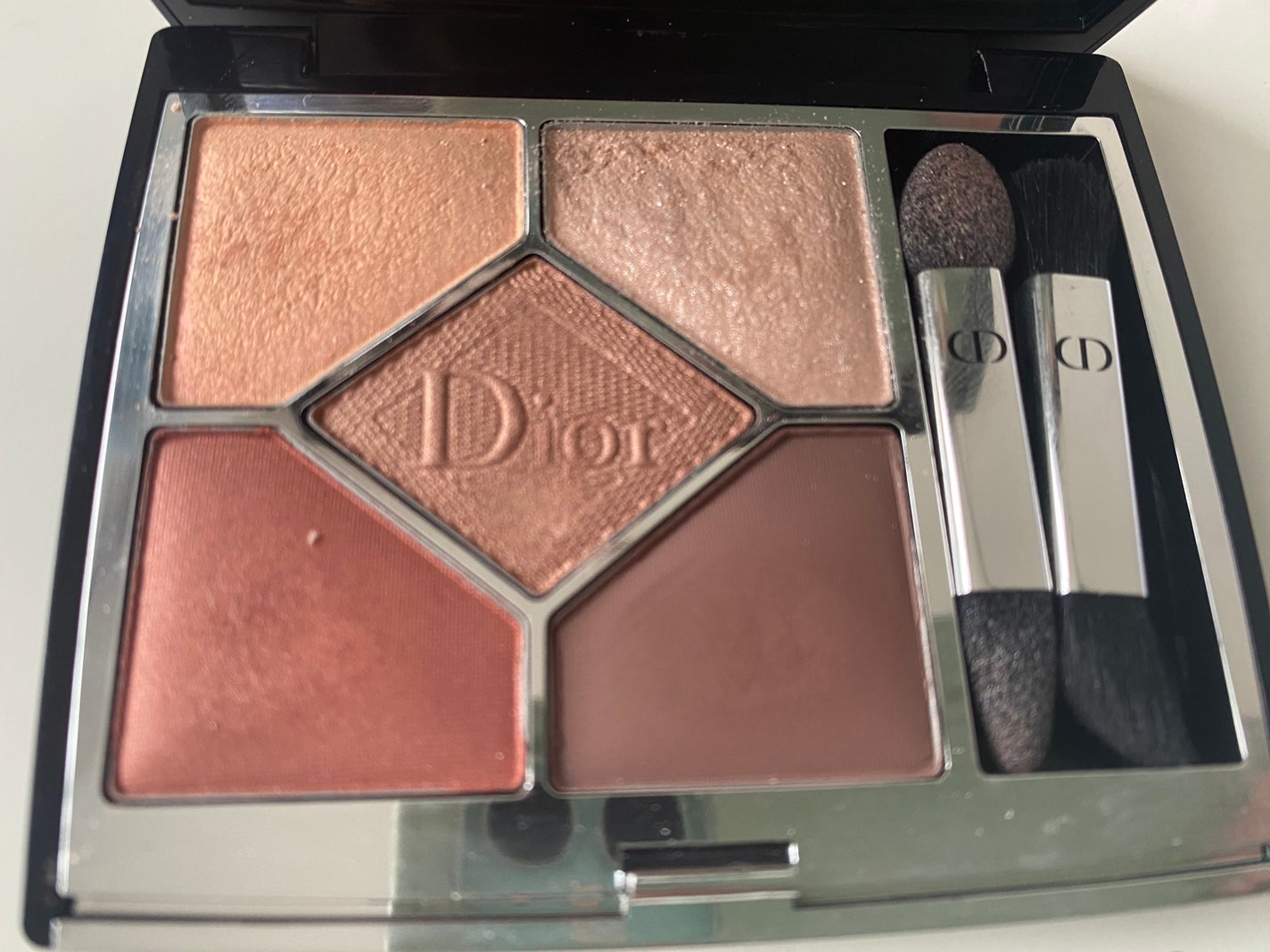 ディオールショウ サンク クルール/Dior/アイシャドウを使ったクチコミ(1枚目)