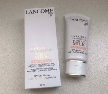 

*☼*―――――*☼*―――――

今年の夏もお世話になります✧︎

こちらの下地😆💞
#ランコム #LANCOME 


〇UVエクスペール トーンアップ ローズ
<日焼け止め用乳液・メイクアップ