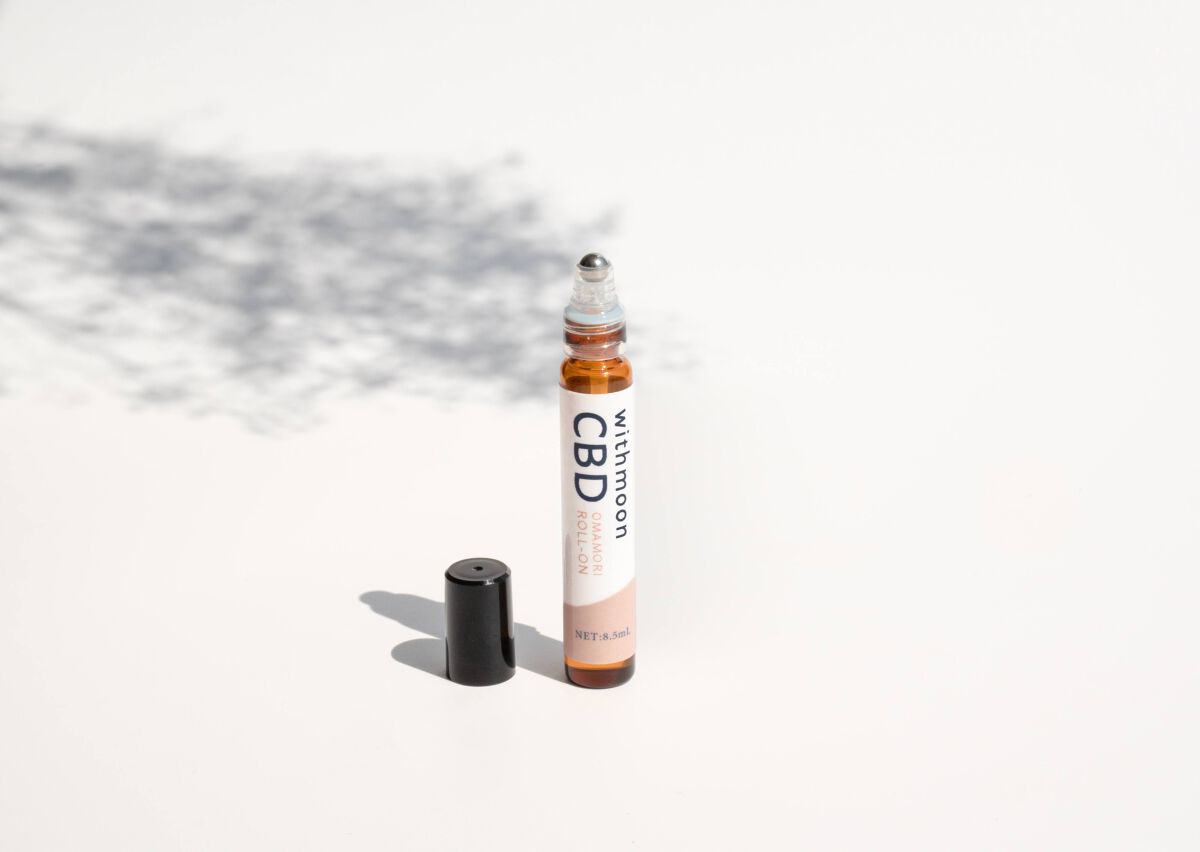 CBDおまもりロールオン withmoon