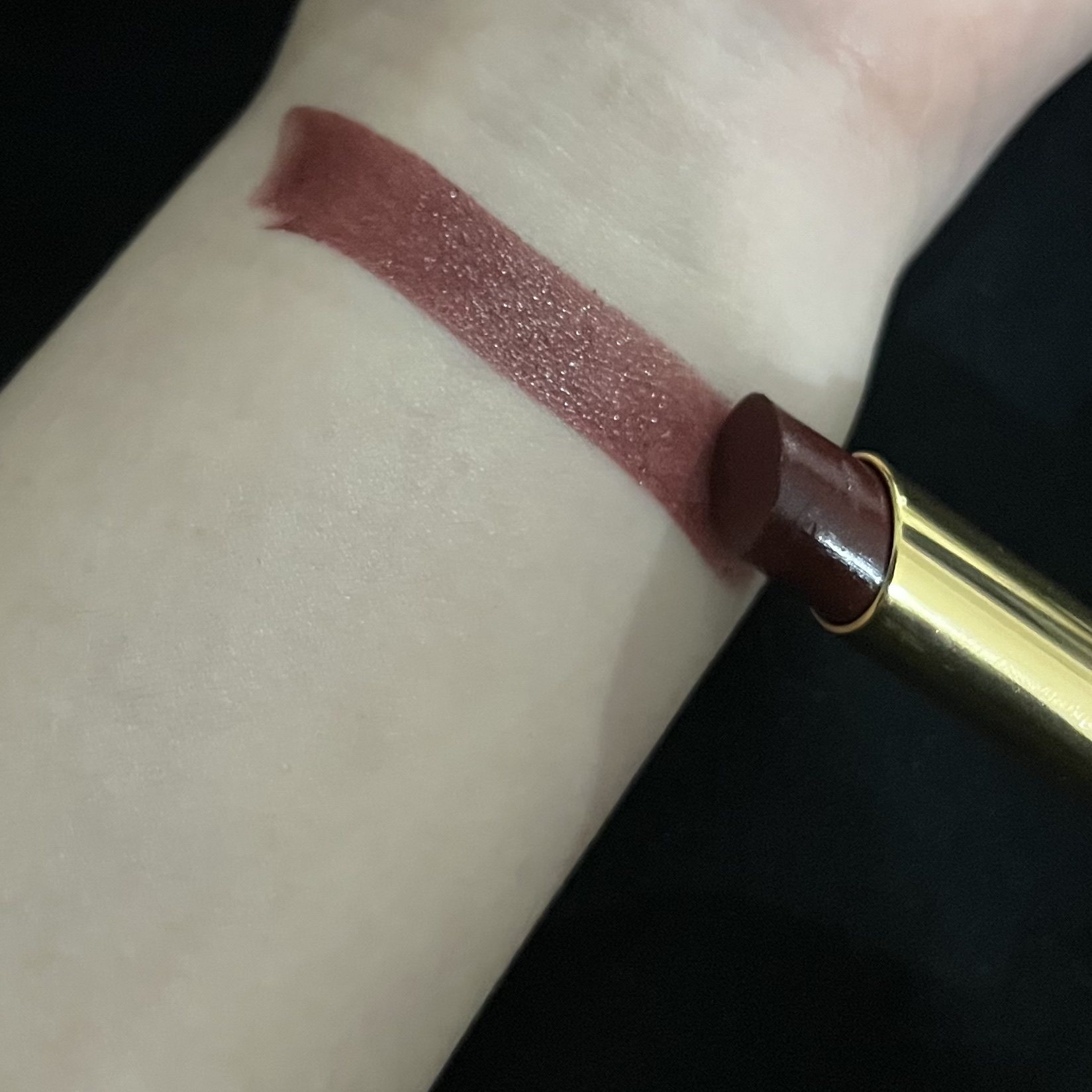 ルージュ アリュール レクストレ 867 ローリング パープル（ホリデー限定2023）/CHANEL/口紅を使ったクチコミ（2枚目）