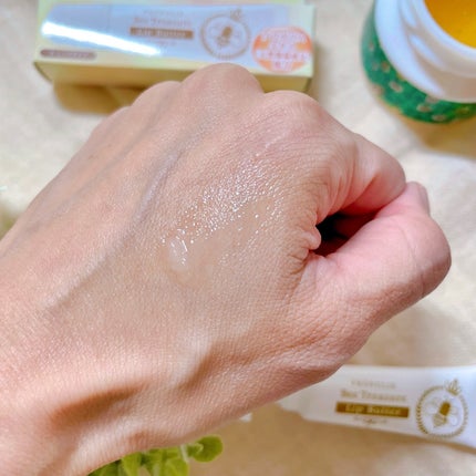 リップバター~Lip Butter~/Bee Treasure/リップクリームを使ったクチコミ(4枚目)