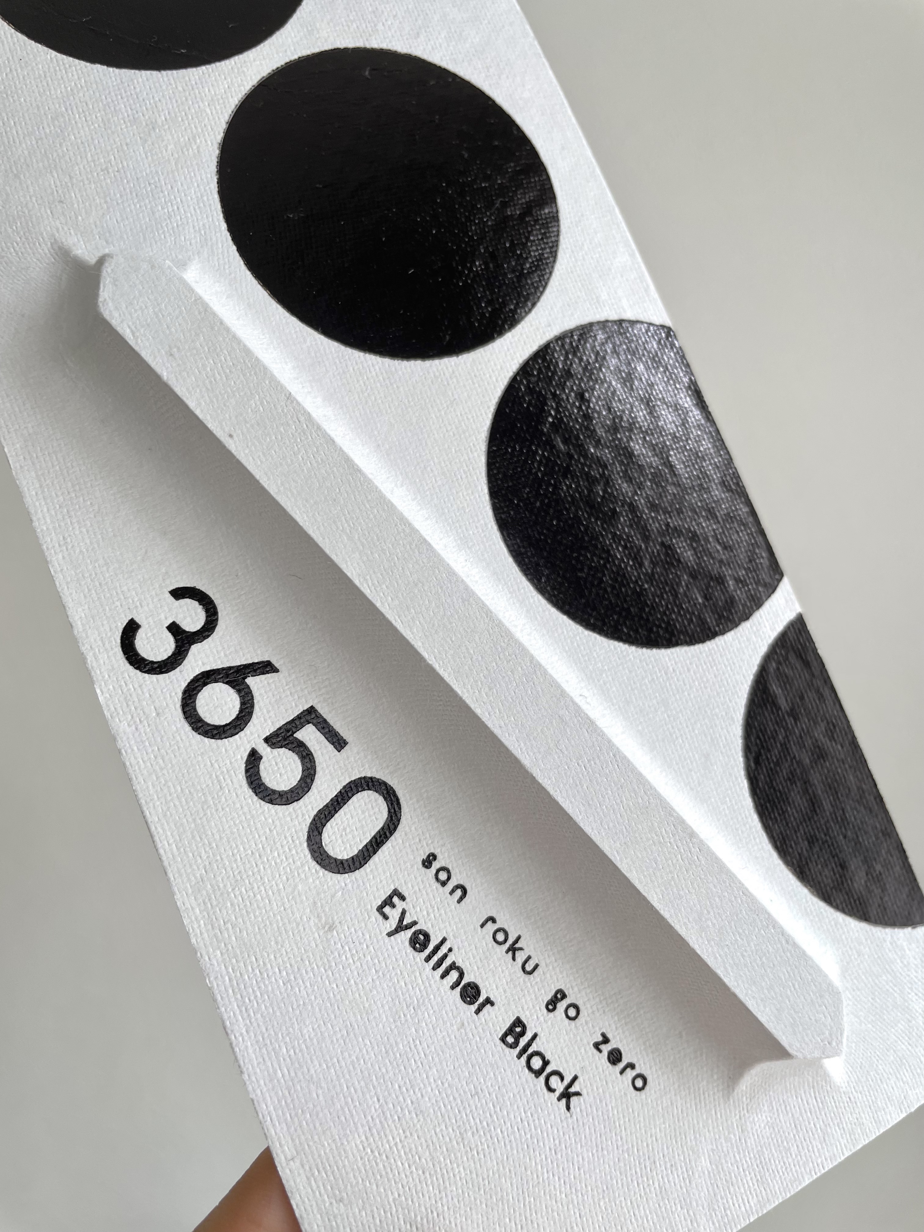 リキッドアイライナー  ブラック(Black)/3650/リキッドアイライナーを使ったクチコミ（3枚目）