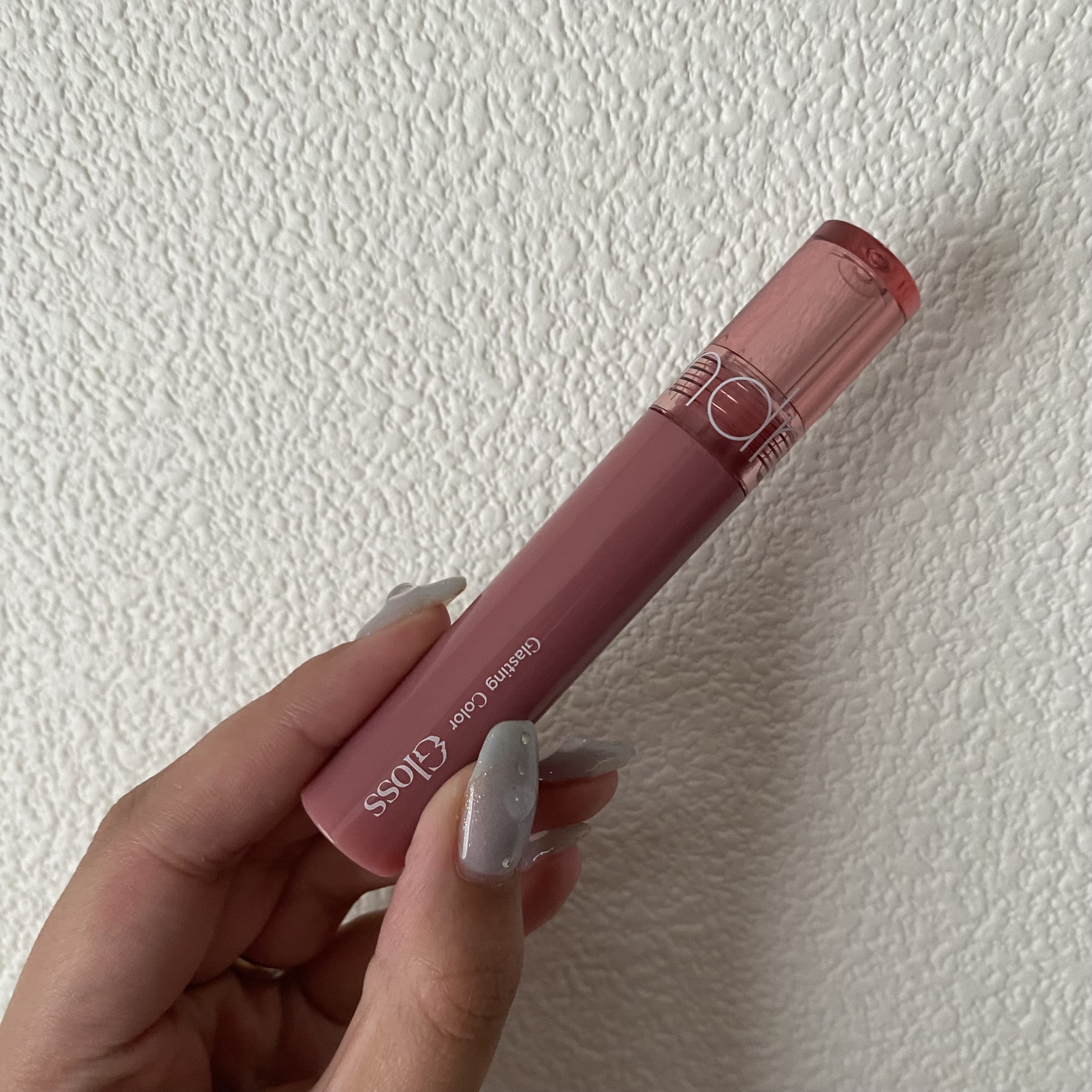 グラスティングカラーグロス 03 ローズフィンチ(ROSE FINCH) /rom&nd/リップグロスを使ったクチコミ（2枚目）