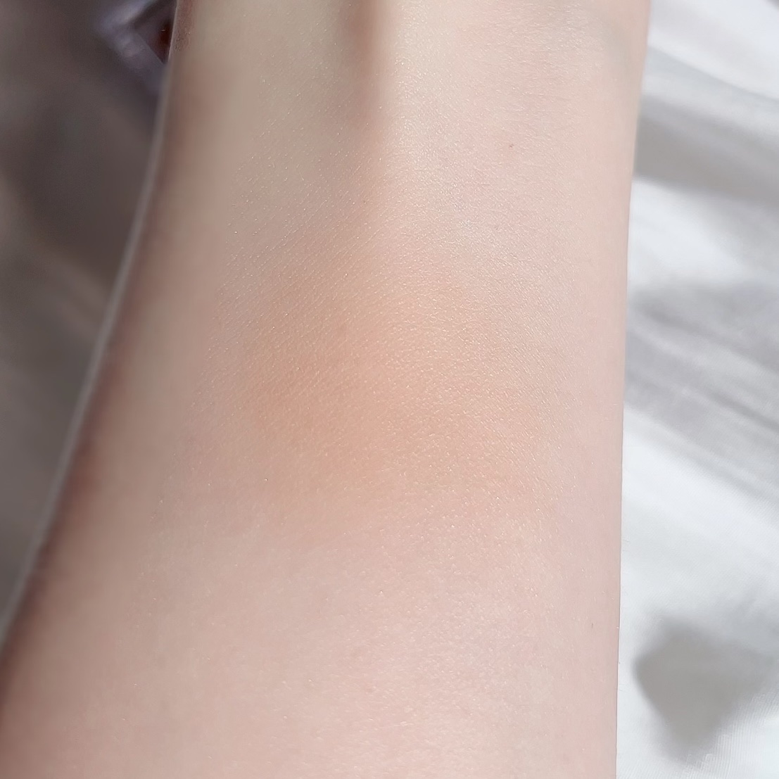 プリズム パウダーアイカラー 030 アプリコットベージュ/リンメル ロンドン/単色アイシャドウを使ったクチコミ（3枚目）