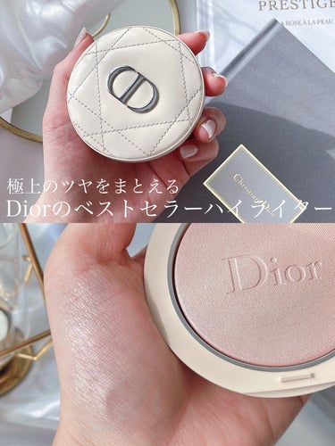 極上のツヤはさすがDior✨
いつものメイクにプラスするだけで
今っぽくなるハイライター

🏷️ブランド名:Dior -Diorskin Forever Couture Luminizer  02 Pi