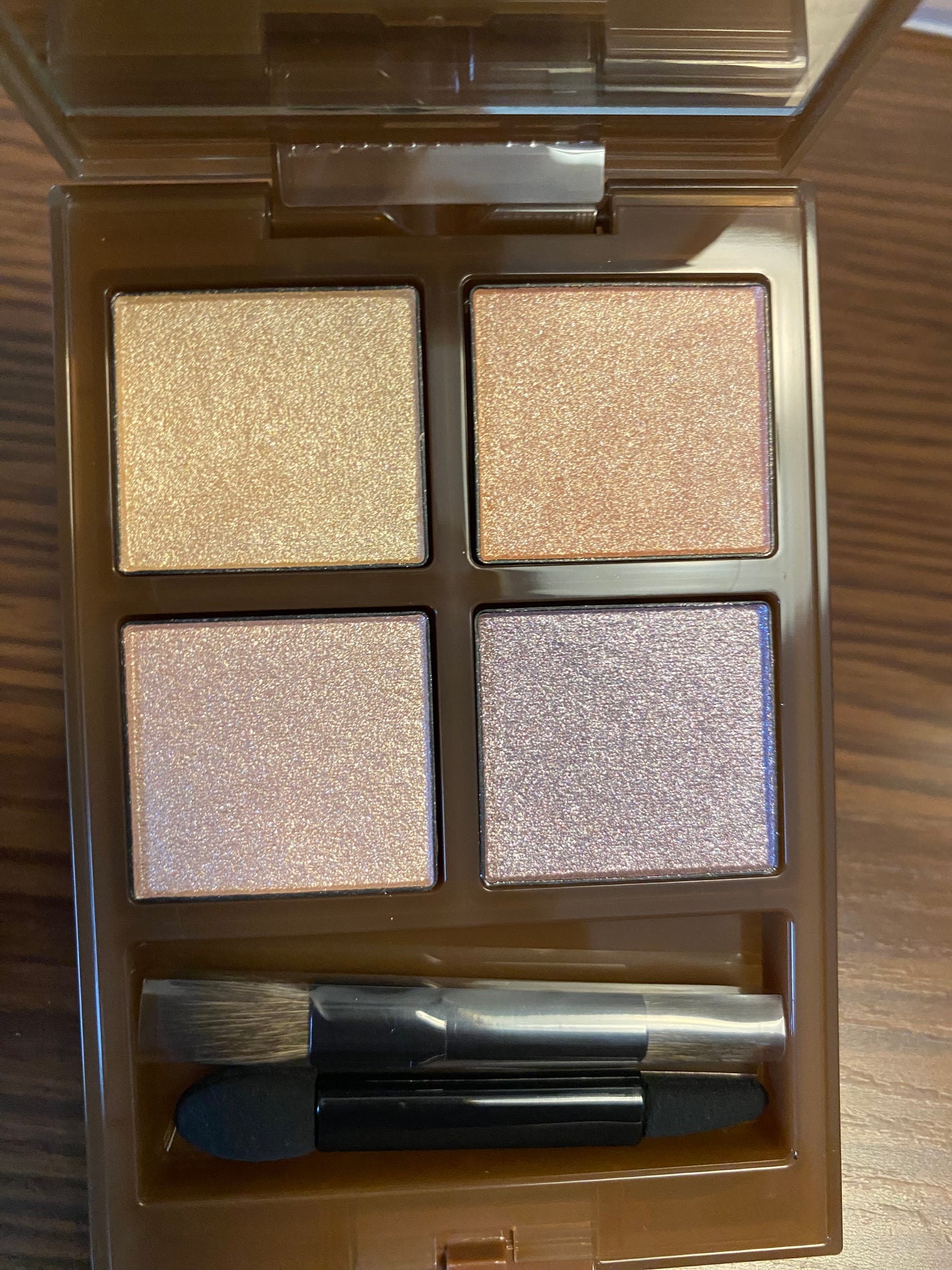 アディクション ホリデーアディクション アイシャドウ パレット + “スルー ザ グラス”/ADDICTION/アイシャドウパレットを使ったクチコミ(3枚目)