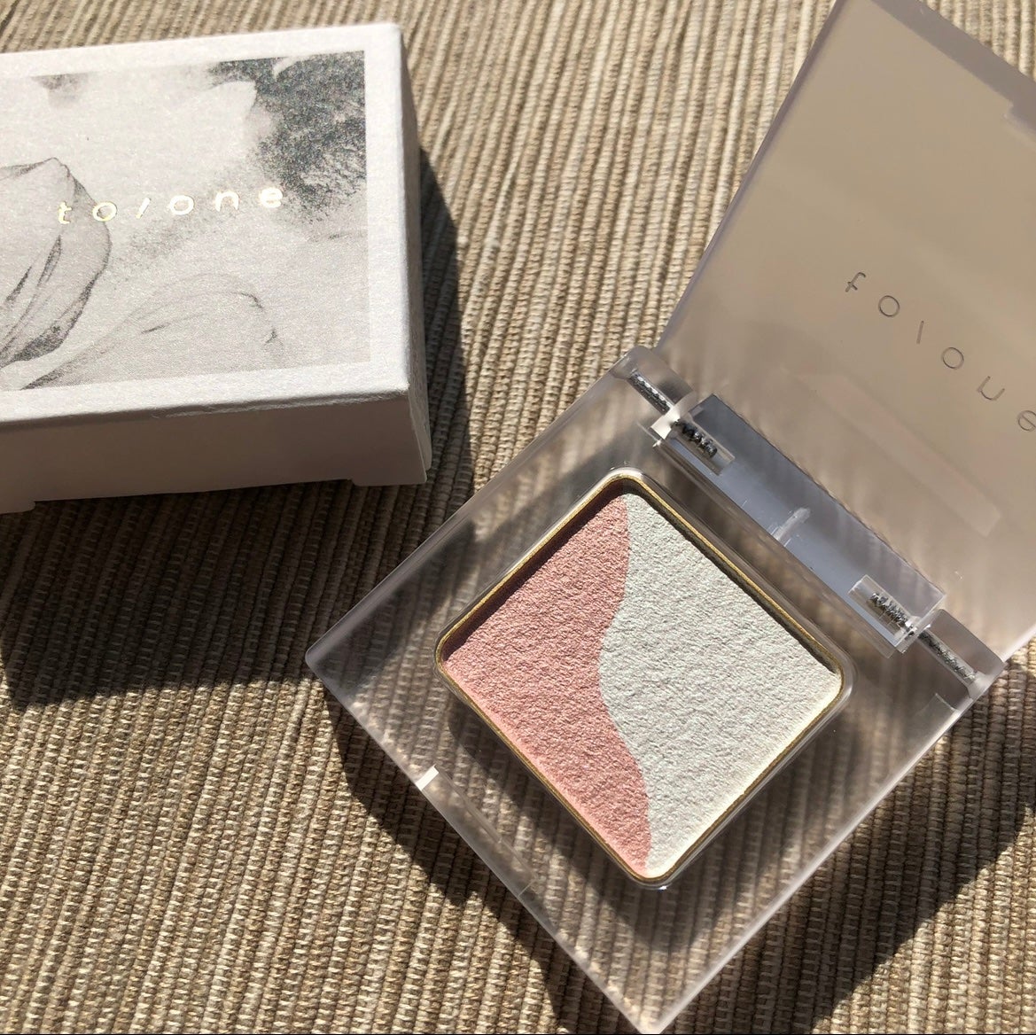 トーン ペタル アイシャドウ/to/one/アイシャドウパレットを使ったクチコミ(6枚目)