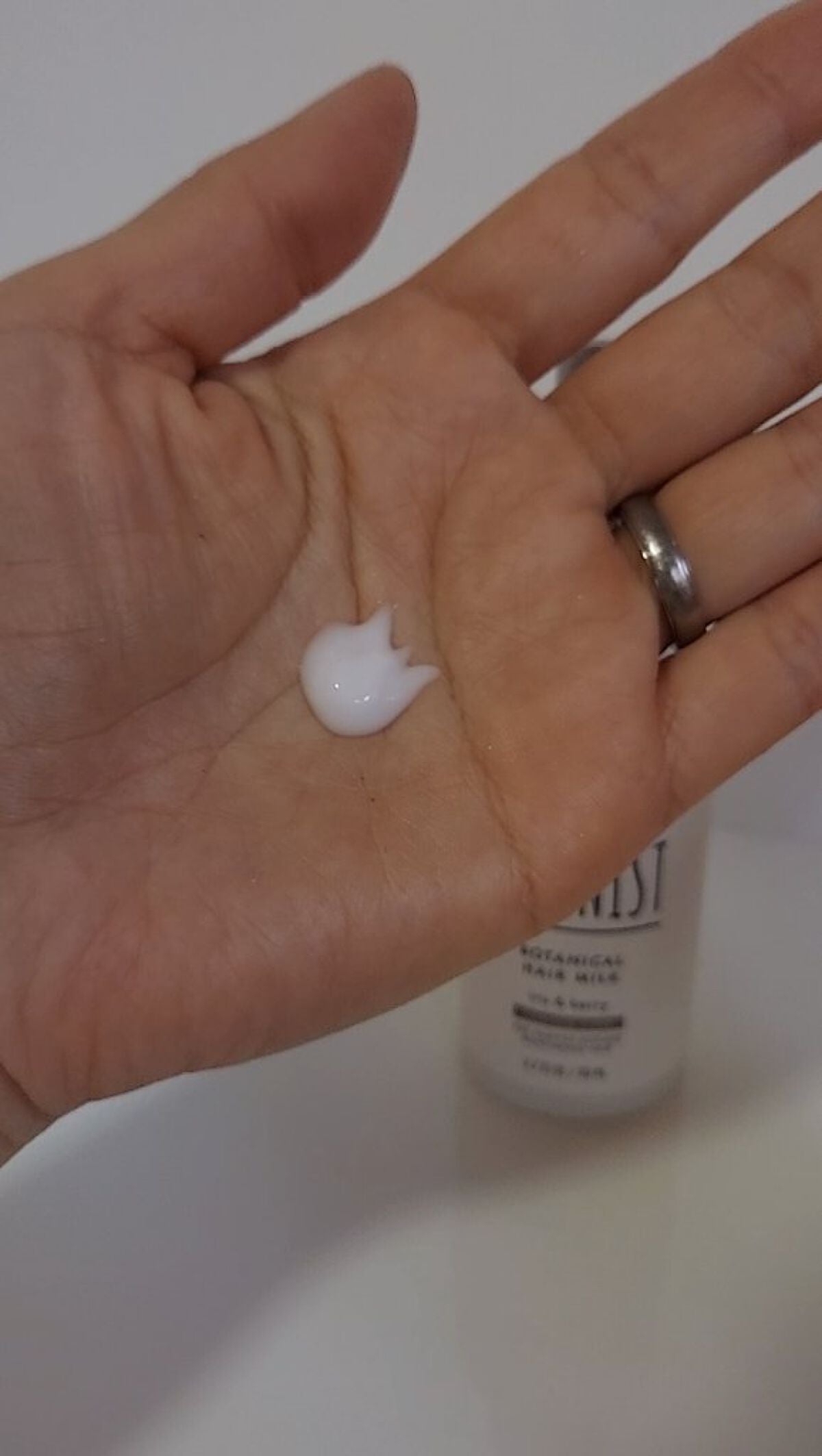 ボタニカルヘアミルク(ダメージケア)/BOTANIST/ヘアミルクを使ったクチコミ(2枚目)