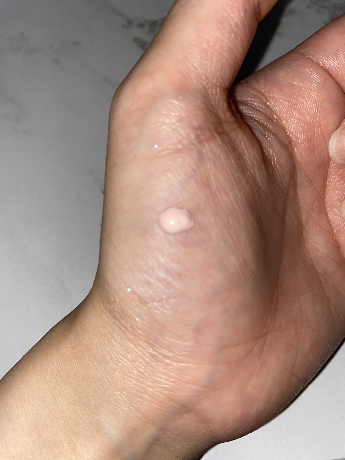 ジルスチュアート イルミネイティング セラムプライマー UV 02 pink opal veil/JILL STUART/化粧下地を使ったクチコミ（3枚目）