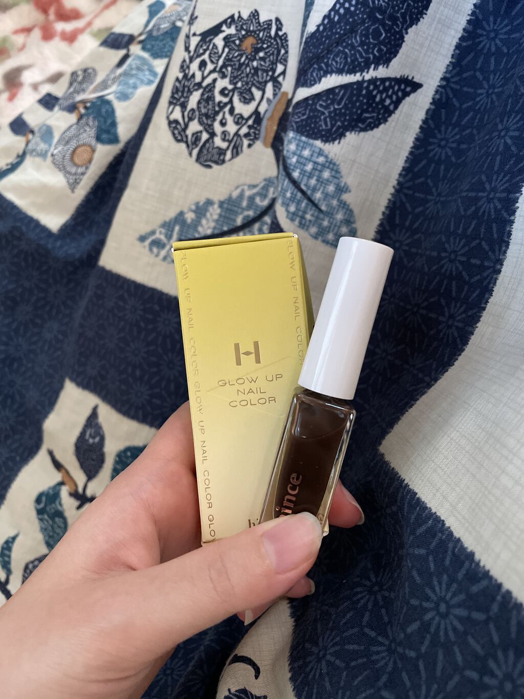 グロウアップネイルカラー [G010]アンステンド/hince/マニキュアを使ったクチコミ（1枚目）