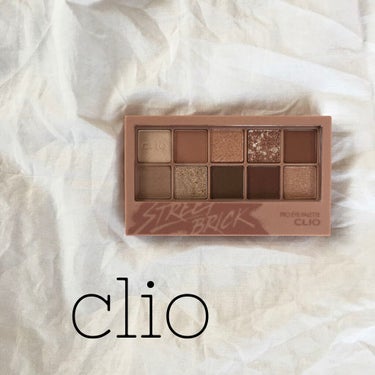 ⚘.。CLIO⚘.。
プロ アイ パレット4号
（3740円）

2枚目が上段、3枚目が下段の色味です

（良いところ）
・イエベブルベ問わずの色の豊富さ
・これ一個でアイメイクが完成する
・色持ちがい