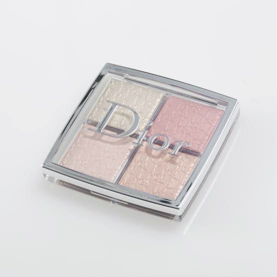ディオール バックステージ フェイス グロウ パレット/Dior/ハイライトを使ったクチコミ（1枚目）