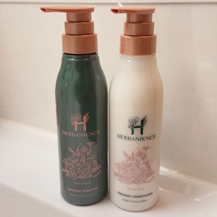 ハーバニエンス シャンプー・コンディショナー(グリーンローズ)/HERBANIENCE/市販シャンプーを使ったクチコミ(3枚目)