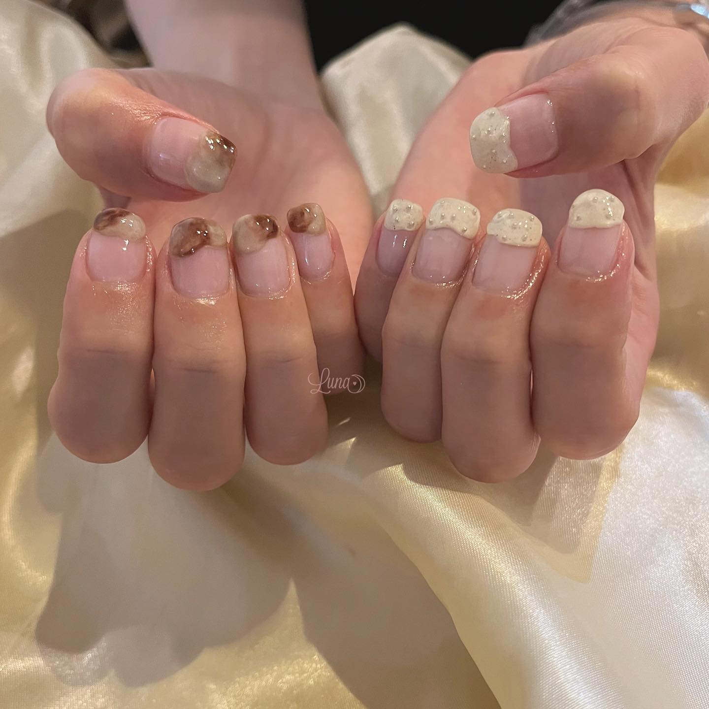 #ジェルネイル,#ワンカラーネイル,#ニュアンスネイル,#うるうるネイル,#ちゅるんネイル,#シンプルネイル,#パーツネイル,#透け感ネイル,#クリアネイル,#ぷっくりネイル,#ちぐはぐネイル,#韓国ネイル,#きらきらネイル,#うるつやネイル,#フレンチガーリーネイル,#ベージュネイル,#フレンチネイル,#アイボリーネイルのネイルデザイン