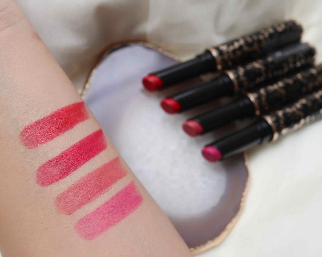 パッションリップ クリームトゥパウダー マットリップペン/DOLCE&GABBANA BEAUTY/口紅を使ったクチコミ(2枚目)