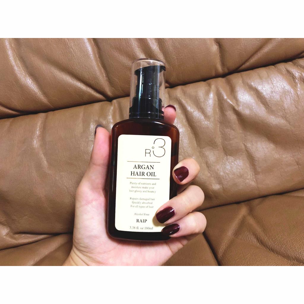 ブランド名: RAIP 
生産国: 韓国
商品名: R3 argan hair oil (100ml)

いつもお世話になっているQoo10さんで購入。
3つセットで1000円程でした！
髪の毛はしっかりしてて痛みにくい毛質なのですが、かな