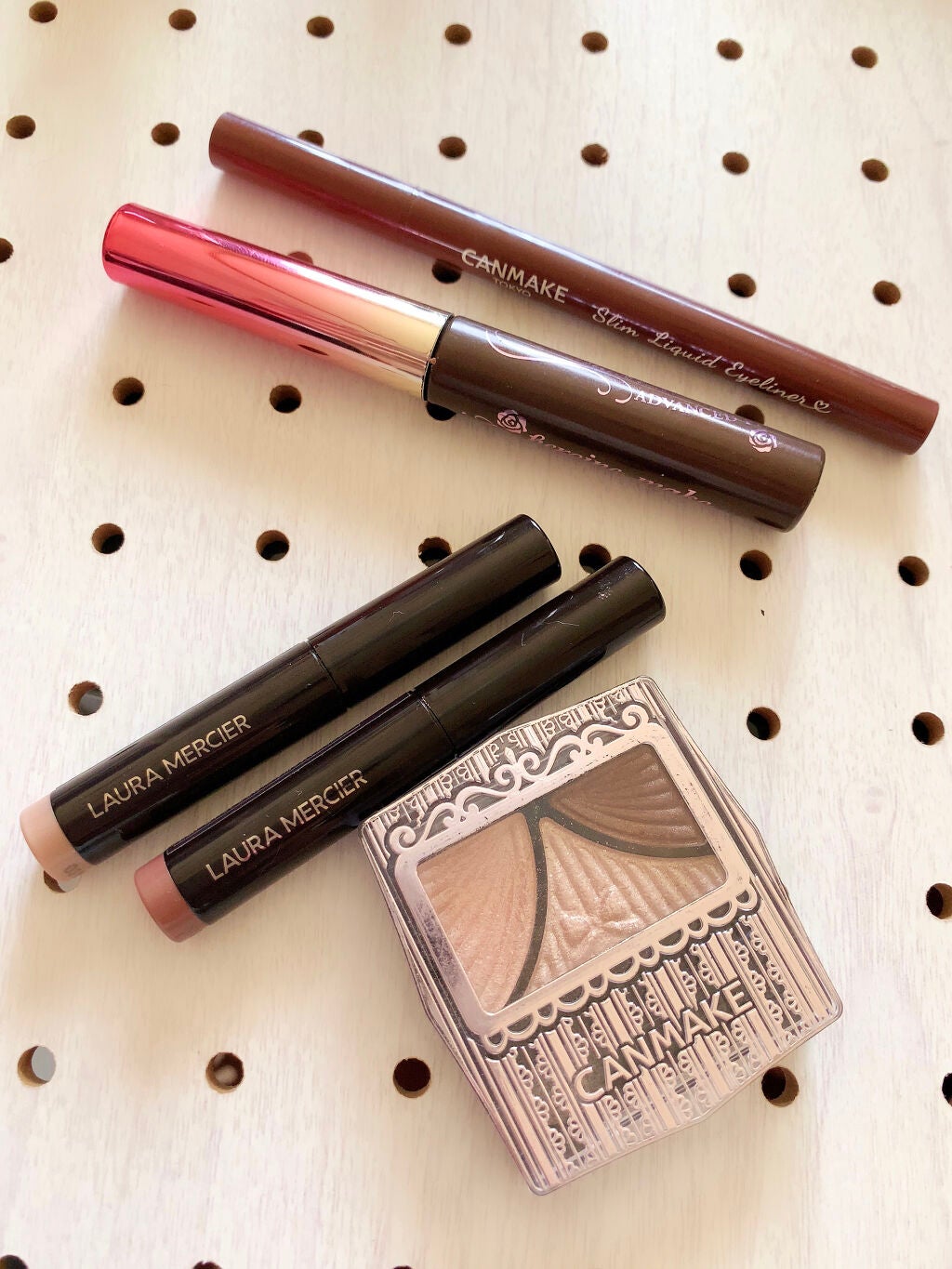 ジューシーピュアアイズ/キャンメイク/アイシャドウパレットを使ったクチコミ(2枚目)