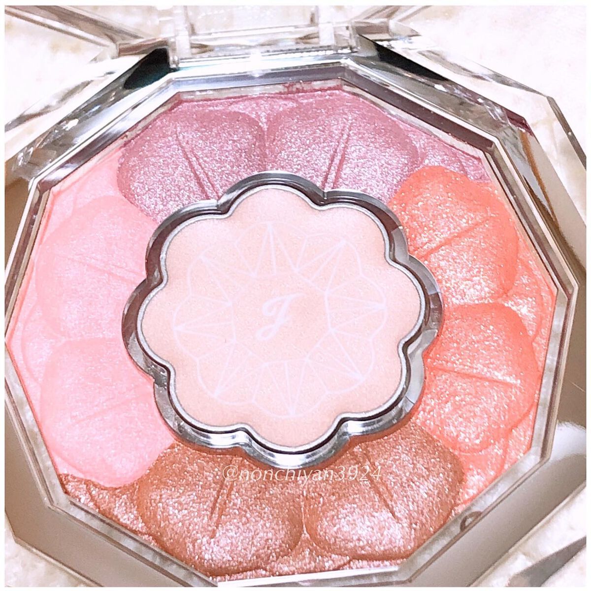 ジルスチュアート ブルーム ミックスブラッシュ コンパクト 22 sunset zinnia/JILL STUART/パウダーチークを使ったクチコミ（3枚目）