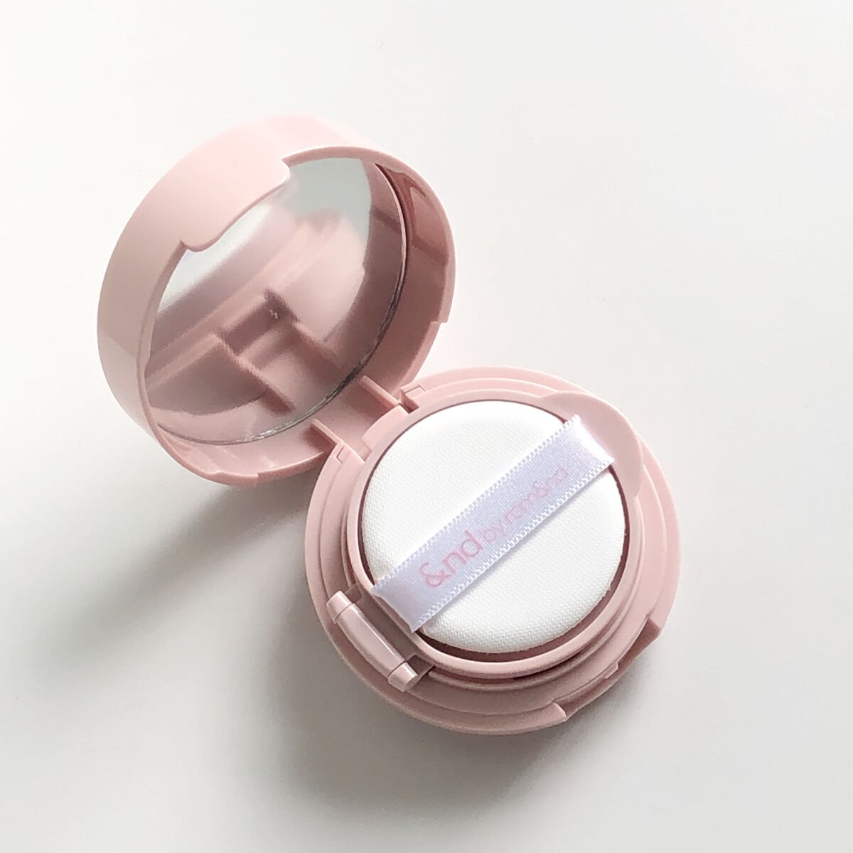 アンドバイロムアンド メロウマットクッション/&nd by rom&nd/クッションファンデーションを使ったクチコミ(2枚目)