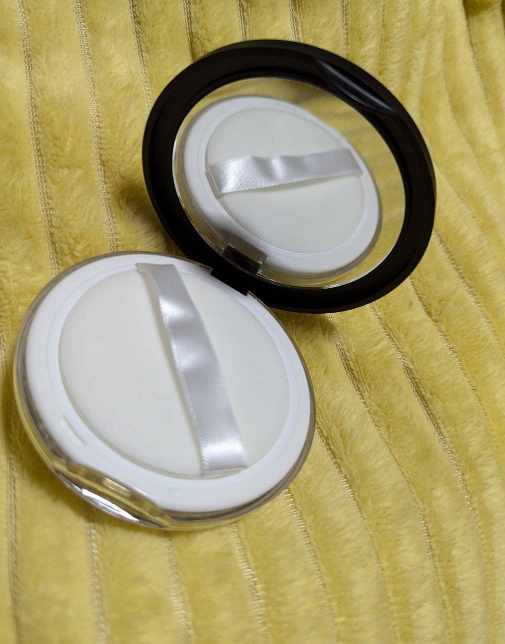 ミラー付きパウダーケース/DAISO/その他化粧小物を使ったクチコミ(1枚目)