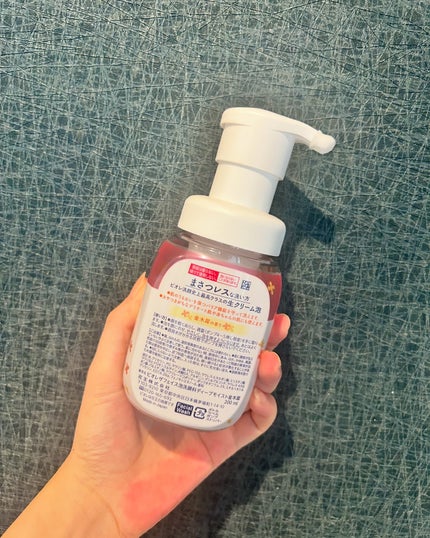 ビオレ ザ フェイス 泡洗顔料 スムースクリア 金木犀の香り 本体 200ml/ビオレ/泡洗顔の画像